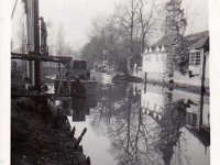 Victoria Cut footbridge repair (1970's photo)